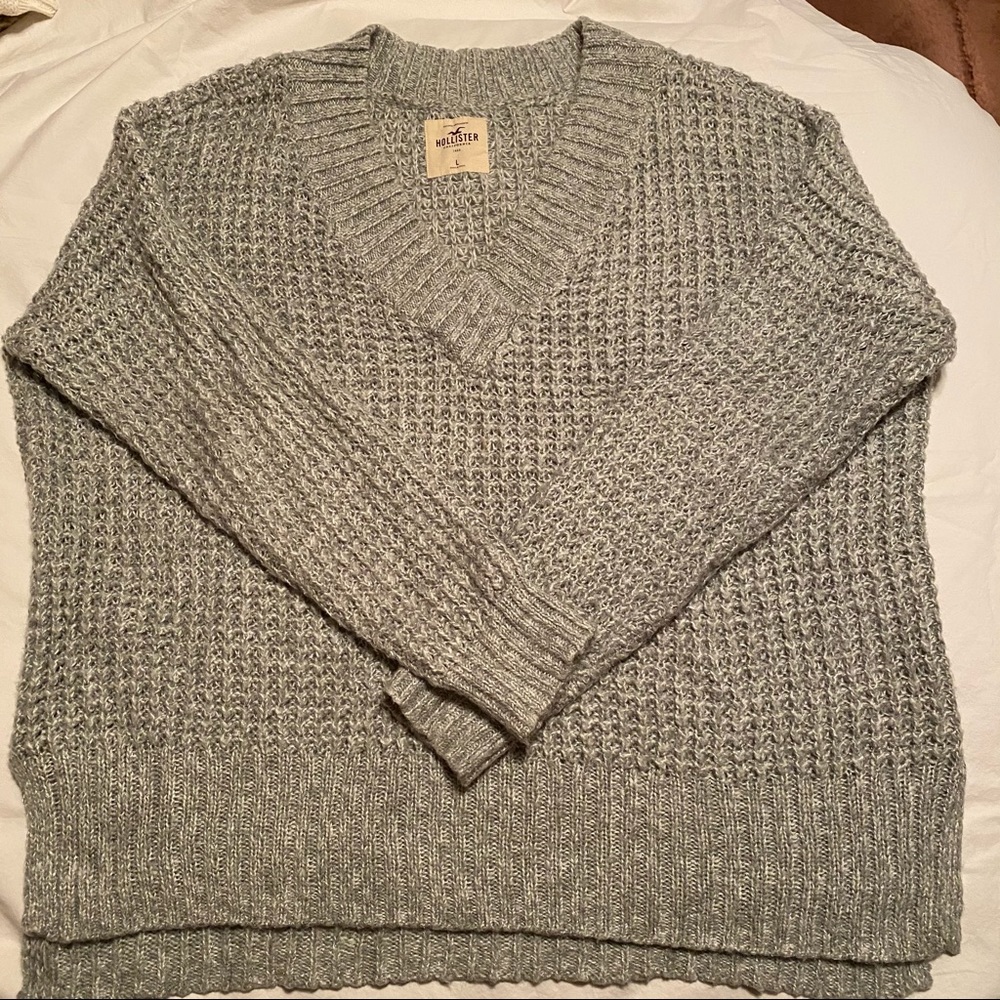 Hollister sweater